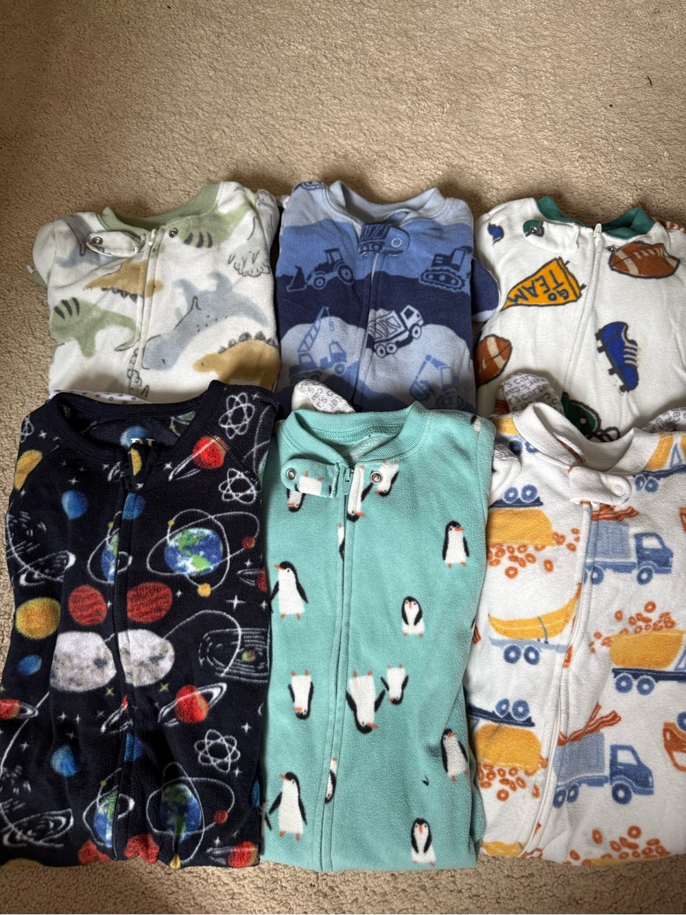 6 pairs of fleece footie pajamas size 9 months - carters and children’s place